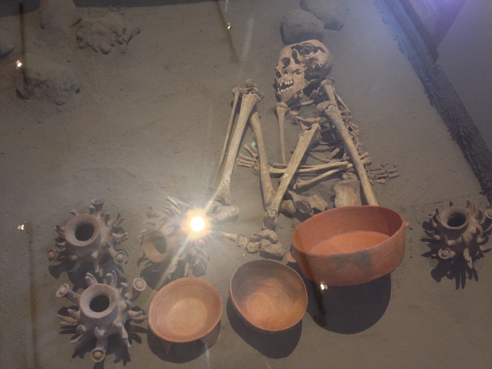 Restos de una niña otomí sacrificada, desmembrada y devorada. Museo de sitio de Tecoaque-Sultepec. Foto: Enrique Ortiz