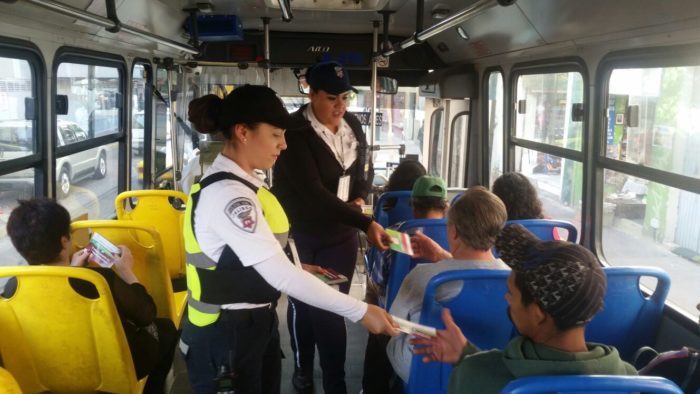 Las unidades renovadas del transporte público para la Metrópoli, contarían con cuatro asientos amarillos preferenciales y otros aditamentos
