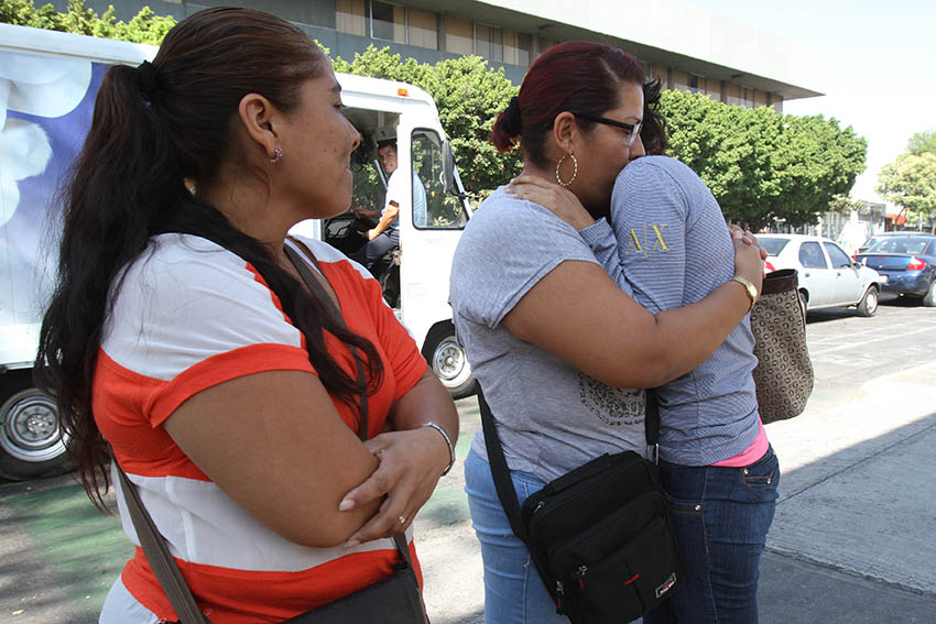 Familiares de personas desaparecidas en Villa Vieja poblado del municipio de Villa Purificación Jalisco. Foto: Arturo Campos Cedillo/ Agencia RACC